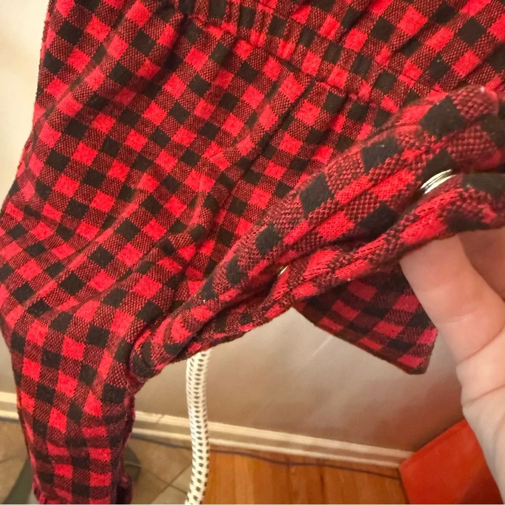 Bundle of 2-Old Navy 0-3 Months. Snap Legs.‎ Red Plaid and Leopard Print Rompers